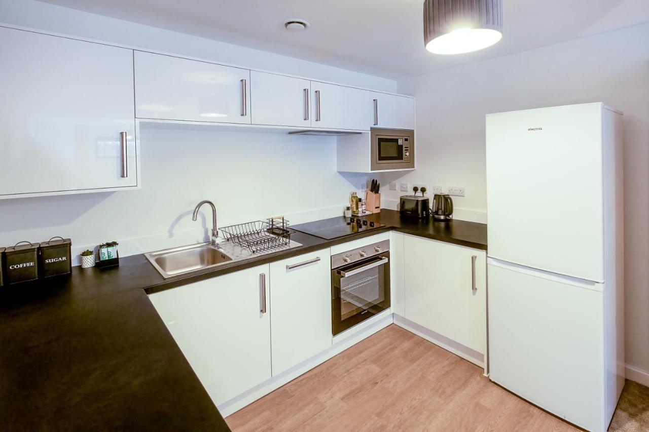 Luton Modern Serviced Accommodation For Contractors, Relocators, Professionals, Tourists And Students - Akugi Homes Ngoại thất bức ảnh