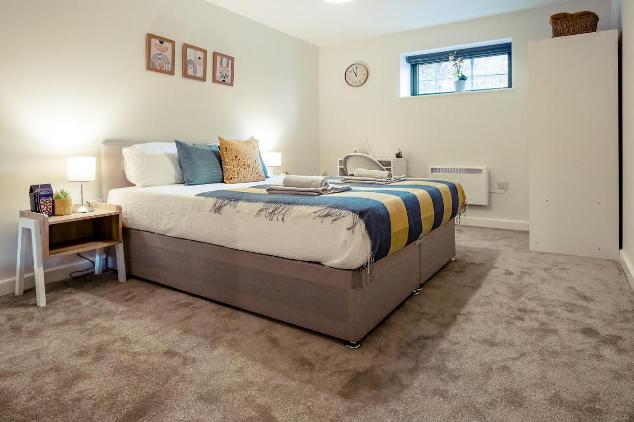 Luton Modern Serviced Accommodation For Contractors, Relocators, Professionals, Tourists And Students - Akugi Homes Ngoại thất bức ảnh