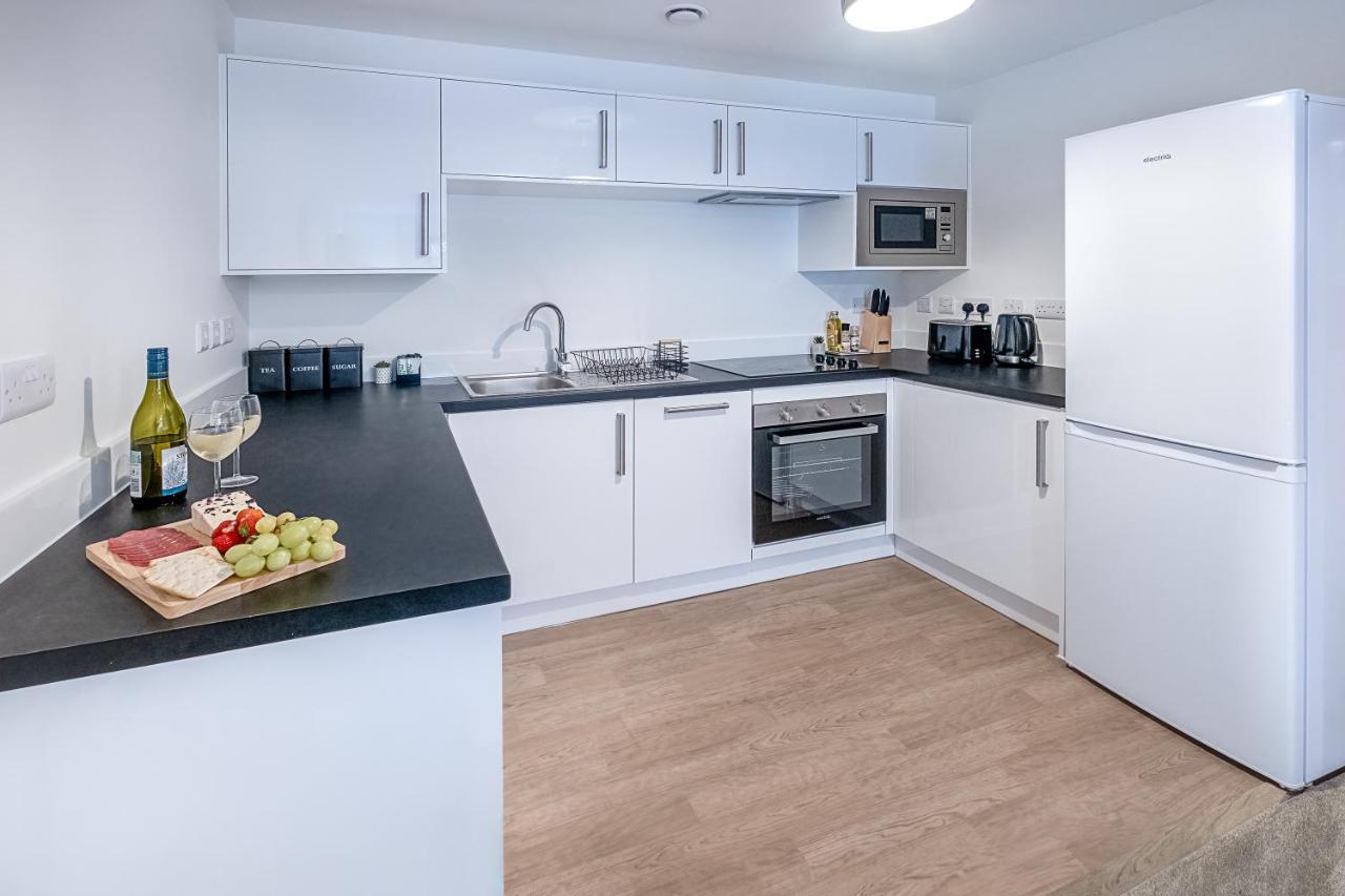 Luton Modern Serviced Accommodation For Contractors, Relocators, Professionals, Tourists And Students - Akugi Homes Ngoại thất bức ảnh